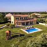 Vila Danelon